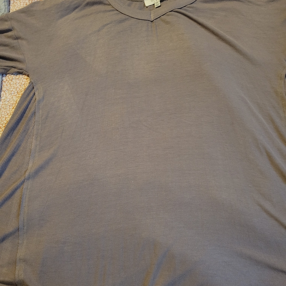Shirt - Picture 4 of 4